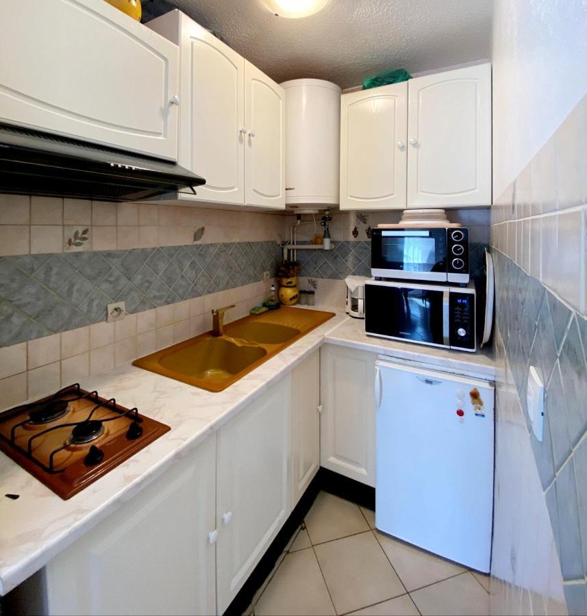 Charmant Studio Costebelle Proche Gare, Terrasse Et Parking Gratuit Apartment Hyeres Exterior photo