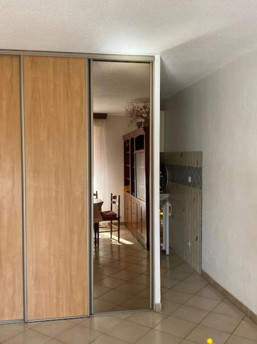 Charmant Studio Costebelle Proche Gare, Terrasse Et Parking Gratuit Apartment Hyeres Exterior photo